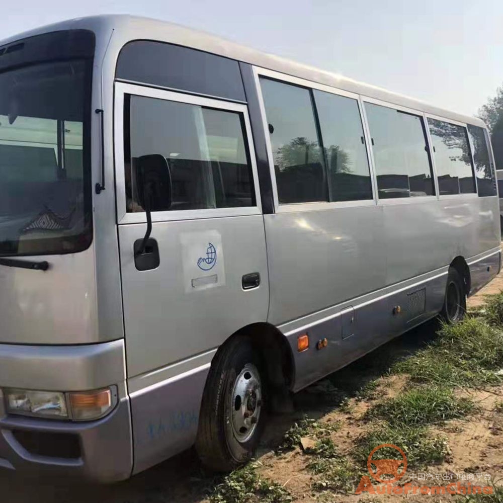 2015 Used Nissan Bus, 24000KM Gasoline Engine